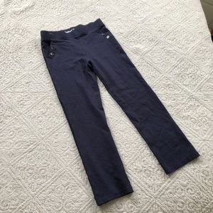 Stretchy pants with buttons